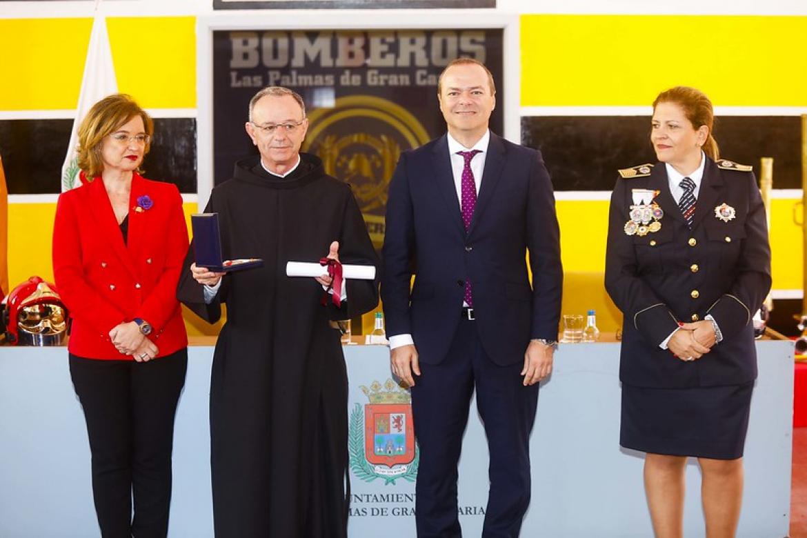 San Juan de Dios recibe la Medalla de Oro del Cuerpo de Bomberos
