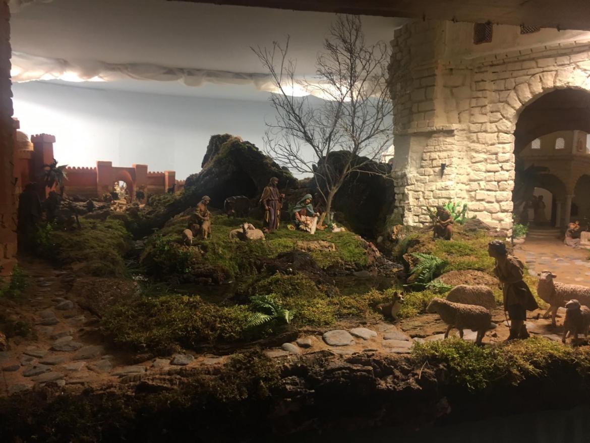 Más de doscientas figuras componen el Belén tradicional de la Ciudad San Juan de Dios