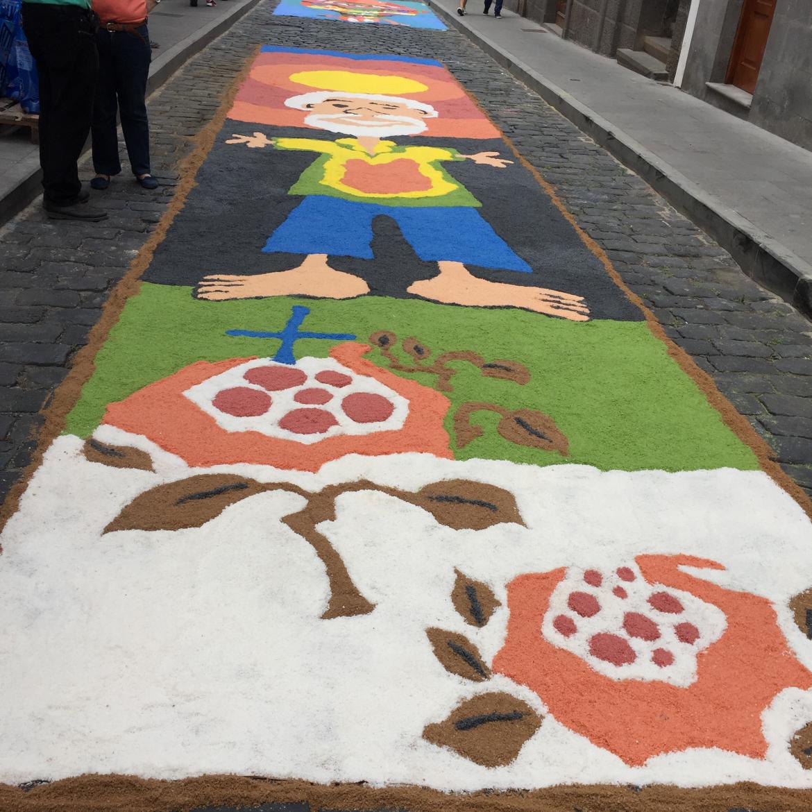 La Ciudad de San Juan de Dios participa en la Fiesta de las Alfombras de Arucas