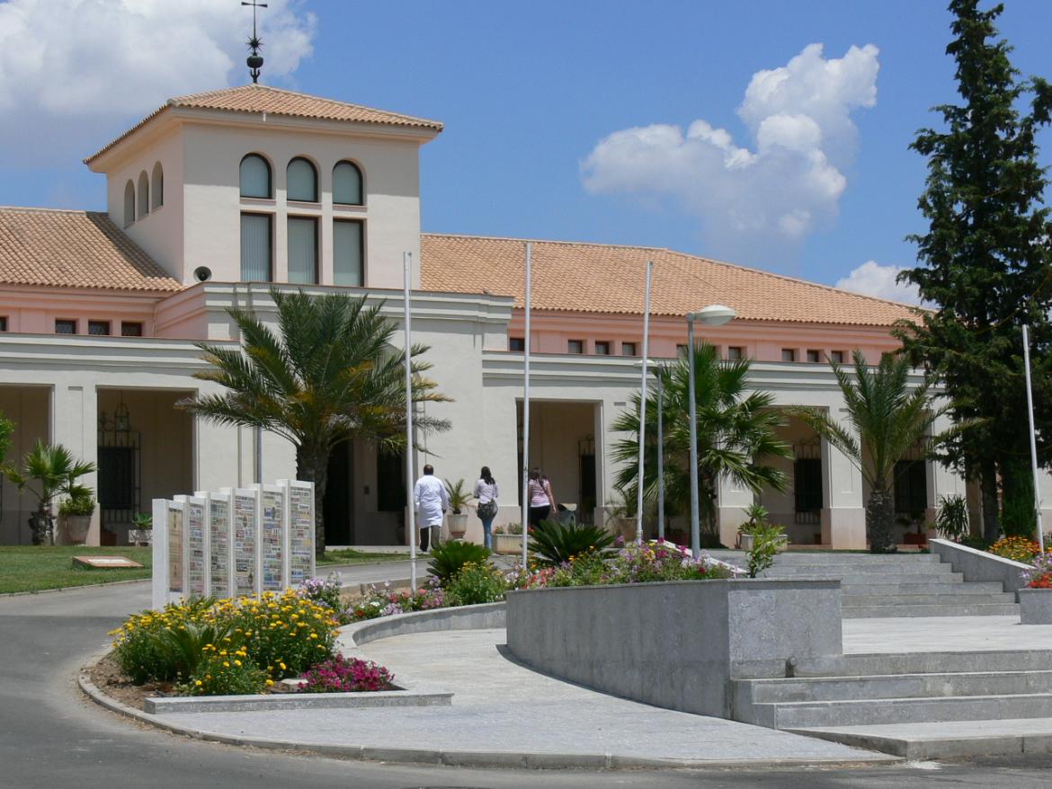 ABC premia a Alcalá por su labor social en Sevilla