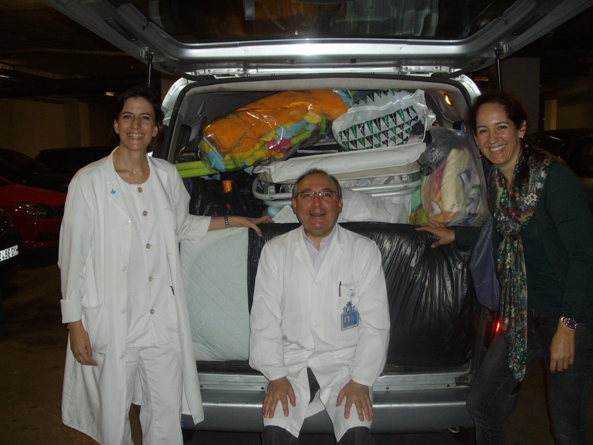 El Hospital del Aljarafe dona un gran lote de artículos para bebés a la Fundación RedMadre