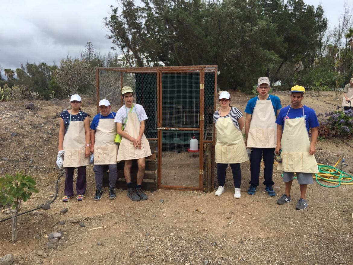 Adultos con discapacidad practican habilidades sociales en el Taller Multifuncional de San Juan de Dios