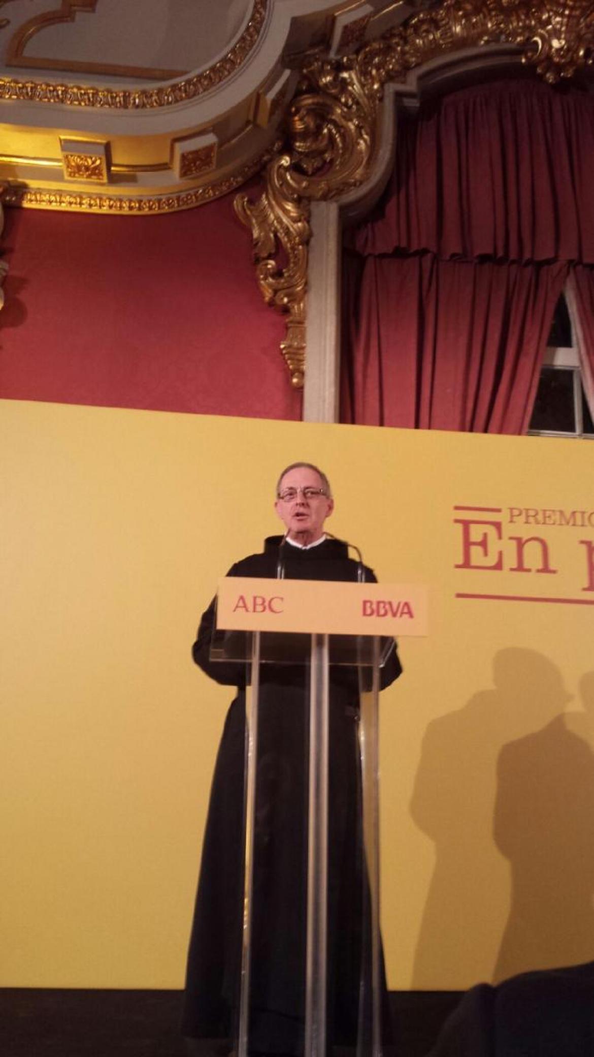 El ABC de Sevilla concede el premio "En Portada" a Alcalá